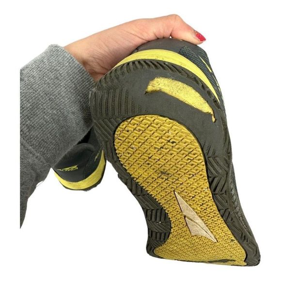 ALTRA HIIT XT Cross-Training Shoe Gray/Lime men's 10 **FLAWS - Picture 9 of 10